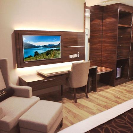 Palmy Exclusive Hotel Tanjungredep エクステリア 写真